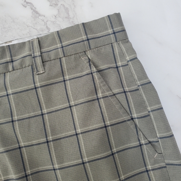 Greg Norman Tasso Elba Plaid Performance Golf Shorts Men's 32 - Picture 3 of 11